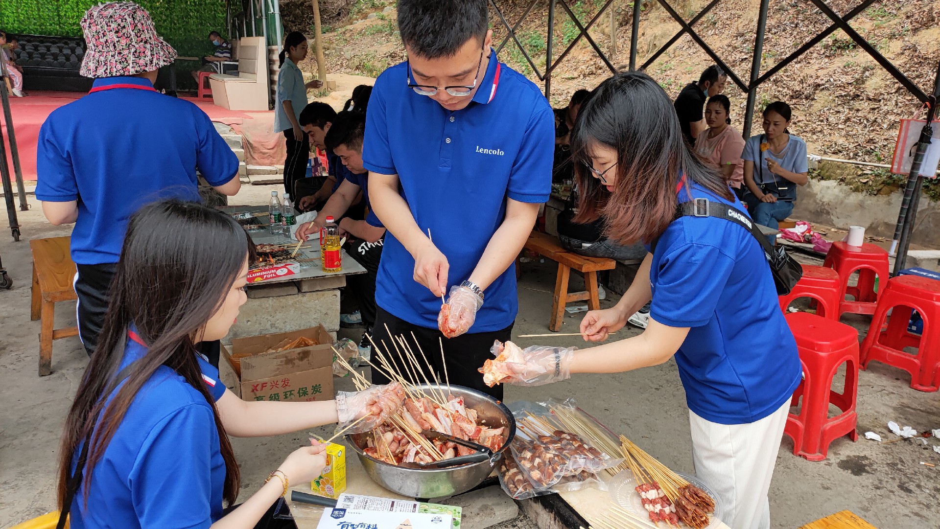 松湖騎行，穿樹飛花；農(nóng)家休閑，擁抱自然