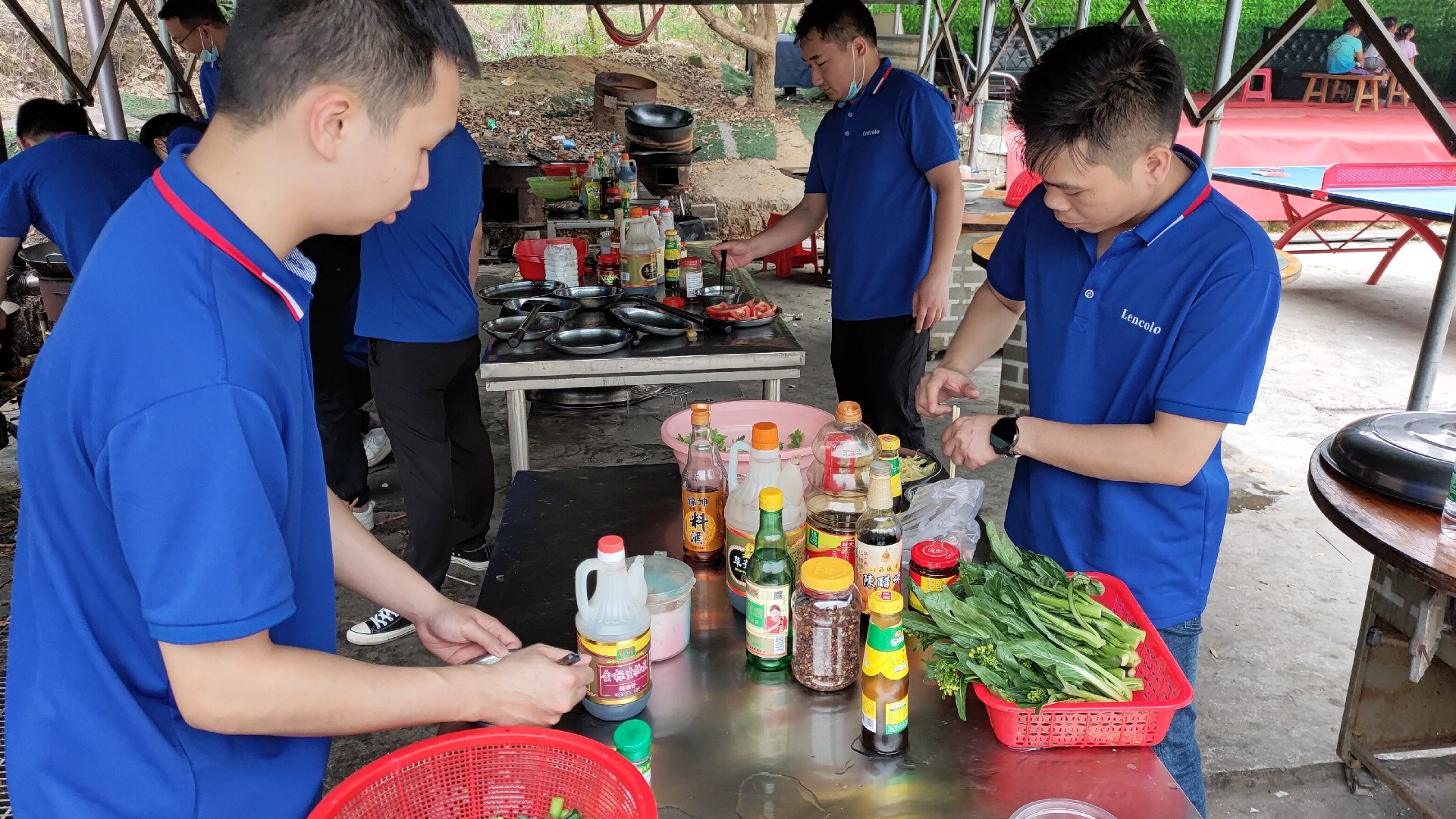 松湖騎行，穿樹飛花；農(nóng)家休閑，擁抱自然