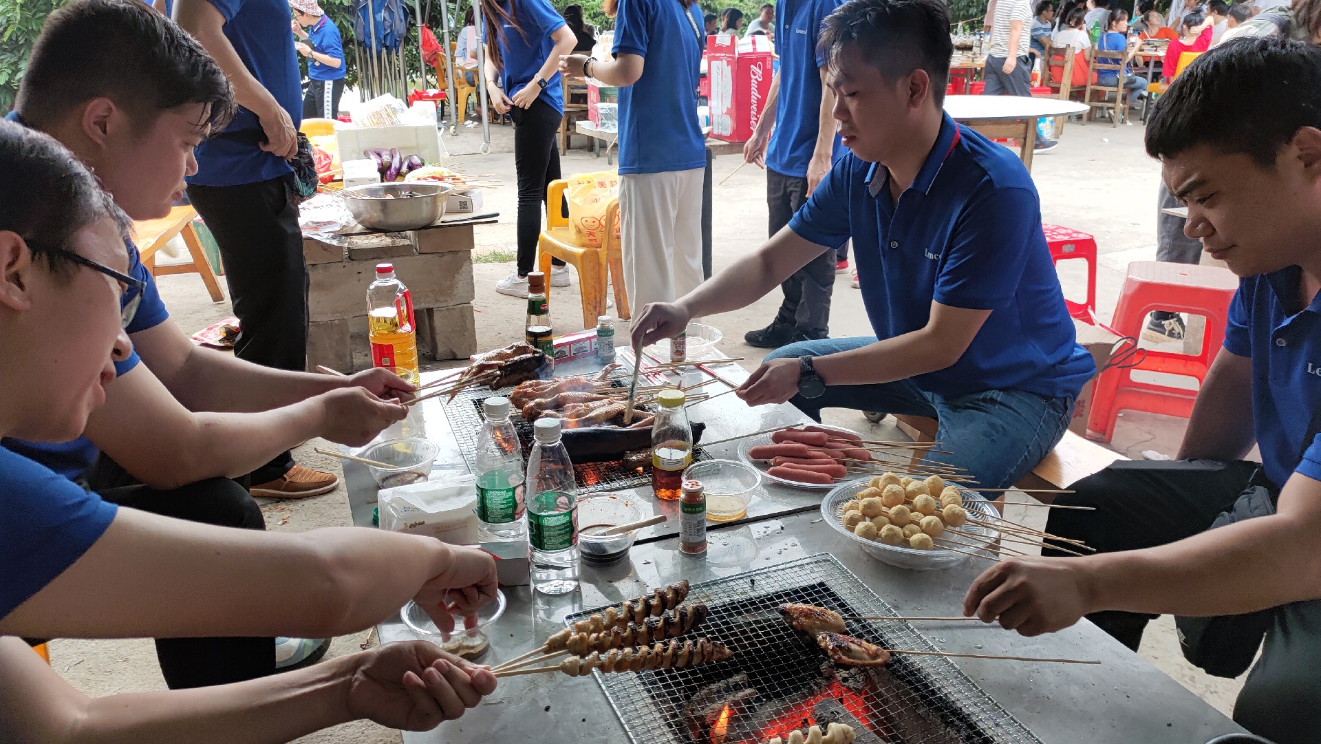 松湖騎行，穿樹飛花；農(nóng)家休閑，擁抱自然